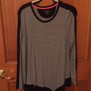 🎉 3 for $15 🎉 Calvin Klein striped shirt
